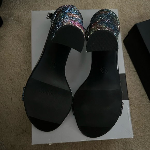 Cute Multi-Colored Heels - Picture 4 of 4